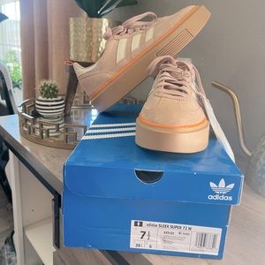 Adidas sleek super 72 w